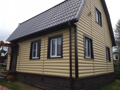 Альта-Профиль Сайдинг Blockhouse Престиж BH-01 винил. 0,2м (1уп/16шт) L=3,1м Золотистая